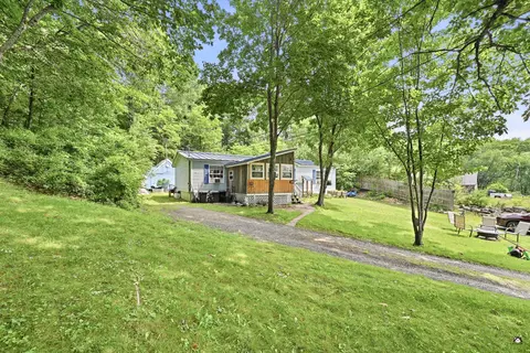 Exterior - 20 Mill Stream Rd, Readfield, ME 04355 photo 7 of 10