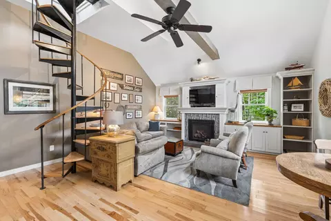 Living - 234 Sebasco Rd, Phippsburg, ME 04562 photo 5 of 11