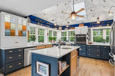 Kitchen - 234 Sebasco Rd, Phippsburg, ME 04562 photo 2 of 8
