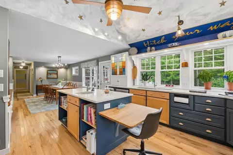 Kitchen - 234 Sebasco Rd, Phippsburg, ME 04562 photo 3 of 8