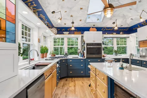 Kitchen - 234 Sebasco Rd, Phippsburg, ME 04562 photo 5 of 8