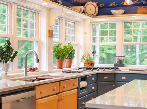 Kitchen - 234 Sebasco Rd, Phippsburg, ME 04562 photo 8 of 8