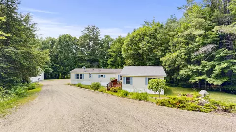 205 College Rd, Greene, ME 04236