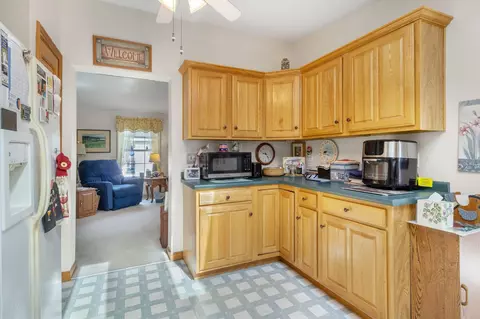 Kitchen - 56 Brookside Cir, Ogunquit, ME 03907 photo 4 of 5