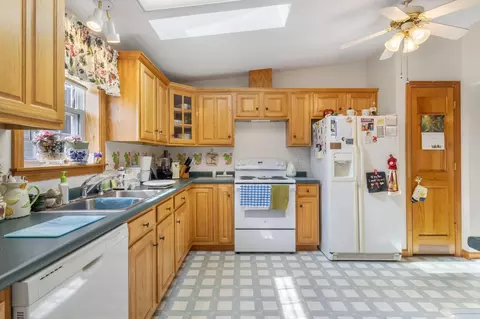 Kitchen - 56 Brookside Cir, Ogunquit, ME 03907 photo 1 of 5