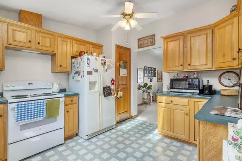 Kitchen - 56 Brookside Cir, Ogunquit, ME 03907 photo 5 of 5