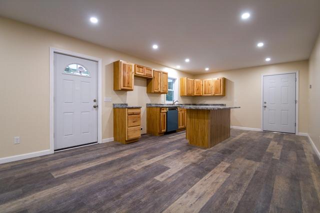 28 Jacques Ln #8, Oakland, ME 04963