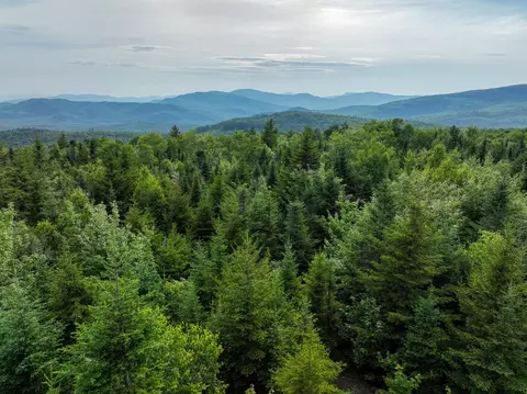 226 Western View Ln, Rumford, ME 04276