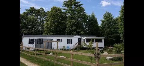 667 N High St, Bridgton, ME 04009