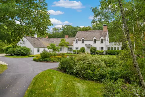 3 Canter Ln, Cape Elizabeth, ME 04107