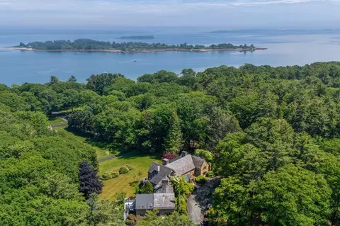 10 Ole Musket Rd #4, Cumberland, ME 04110