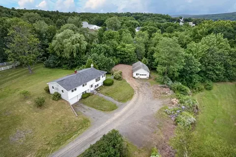 28 Marine St, Winterport, ME 04496