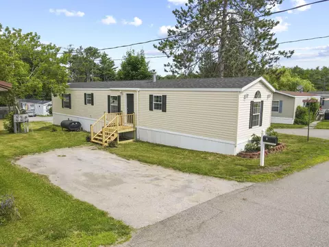 1 Shadow Ln, Holden, ME 04429