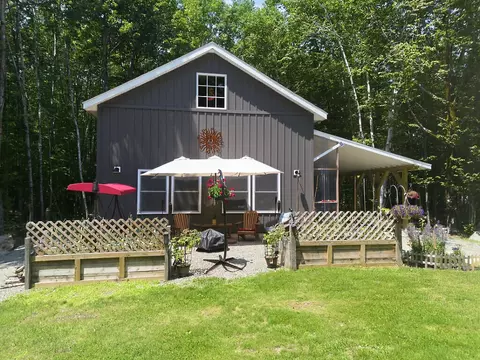 108 Lilly Dr, Newport, ME 04953