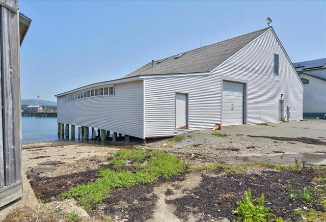 117 Shore Rd, Southwest Harbor, ME 04679
