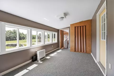 Entry Way - 825 W River Rd, Augusta, ME 04330 photo 2 of 5