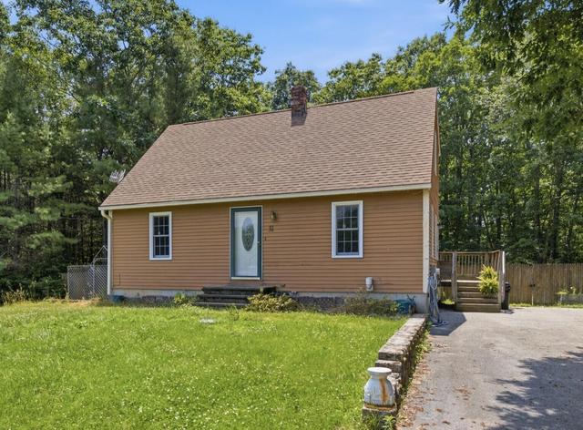 31 Kolbe Dr, Waterboro, ME 04087