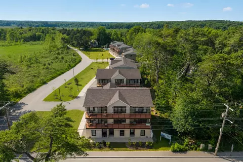 4 Overlook Dr #2, Old Orchard Beach, ME 04064