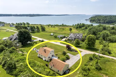21 Morse Shore Rd, Harpswell, ME 04079