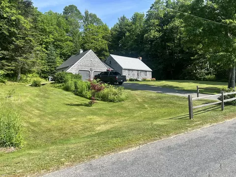 611 Moose Hill Rd, Livermore Falls, ME 04254