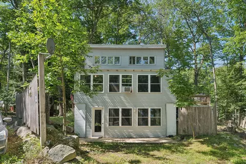 26 Jamesport Rd, Casco, ME 04015