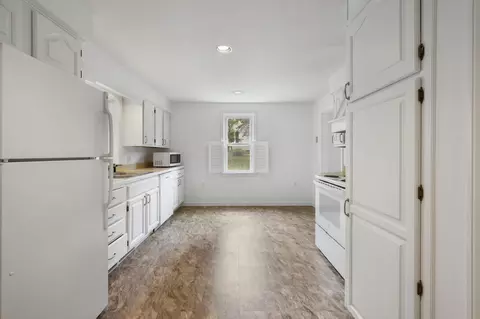 Kitchen - 8 Grove St, Brewer, ME 04412 photo 1 of 1