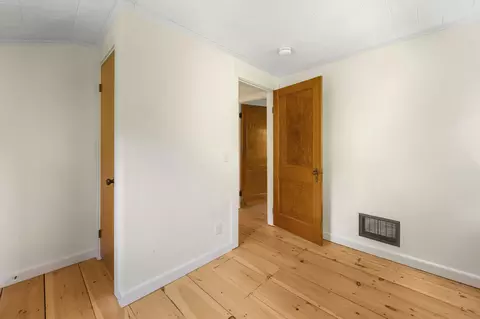 Bedroom - 8 Grove St, Brewer, ME 04412 photo 8 of 10