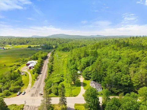 532 Lebanon Rd, Winterport, ME 04496