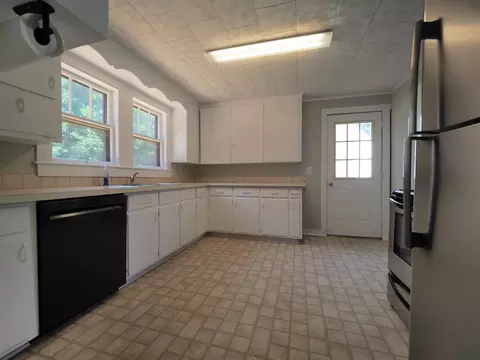 8 Fairview Ave, Augusta, ME 04330 photo 9