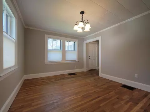8 Fairview Ave, Augusta, ME 04330 photo 4
