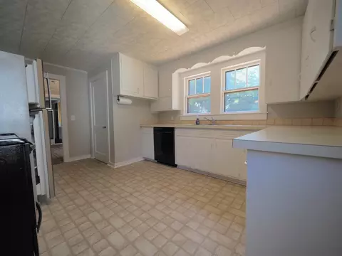 8 Fairview Ave, Augusta, ME 04330 photo 7
