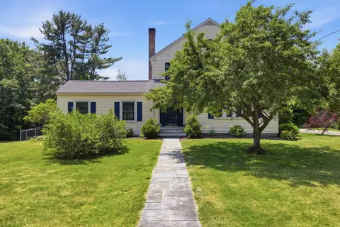 74 Fletcher St, Kennebunk, ME 04043