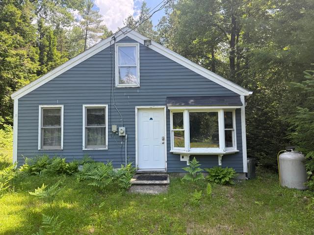 287 Middle Rd, New Portland, ME 04961