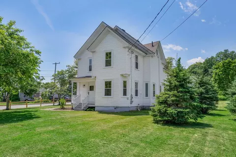 Exterior - 4 Washington St, Bath, ME 04530 photo 2 of 5