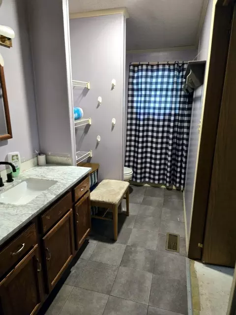 123 Cedar St, Millinocket, ME 04462 photo 9