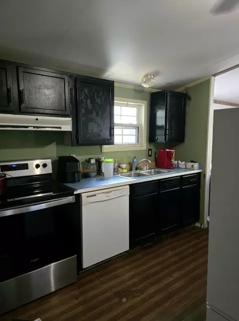 123 Cedar St, Millinocket, ME 04462 photo 6