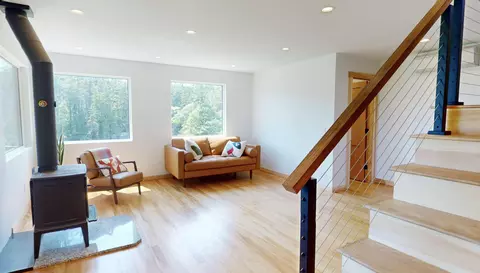 Living - 20 Sailors Way, Vinalhaven, ME 04863 photo 4 of 6