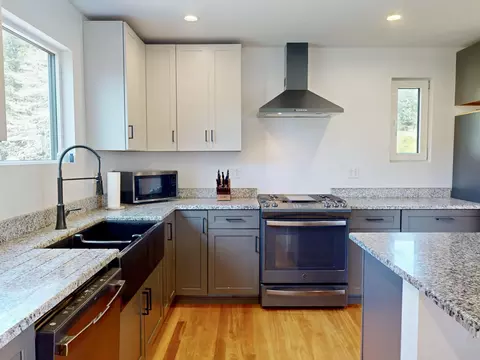 Kitchen - 20 Sailors Way, Vinalhaven, ME 04863 photo 2 of 6