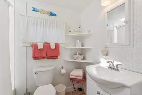 Bath - 37 39 Broken House Dr, Phippsburg, ME 04562 photo 5 of 8