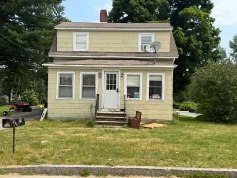 70 E Bates St, Auburn, ME 04210