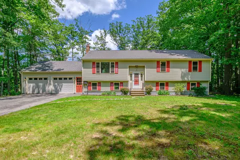 130 Fellows St, South Portland, ME 04106