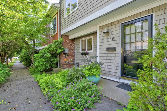 18 Ponce St, Portland, ME 04101