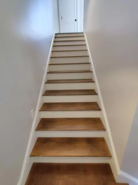 Entry Way - 6 Red Barn Rd, Damariscotta, ME 04543 photo 3 of 6