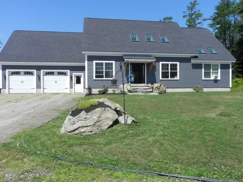 6 Red Barn Rd, Damariscotta, ME 04543
