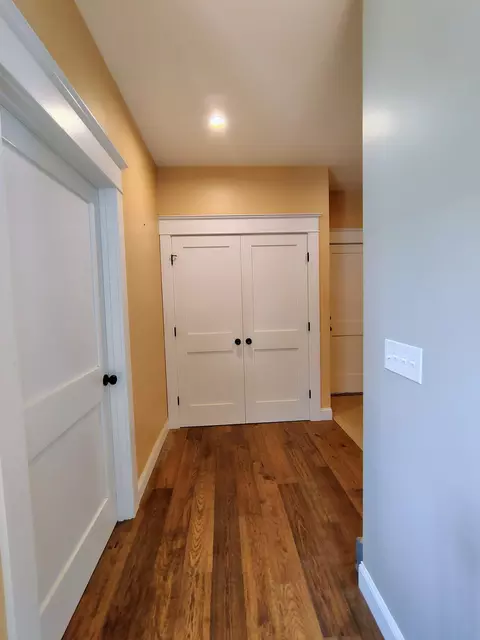 Entry Way - 6 Red Barn Rd, Damariscotta, ME 04543 photo 2 of 6