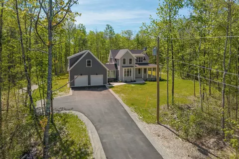 9 Acorn Ave, Kennebunkport, ME 04046