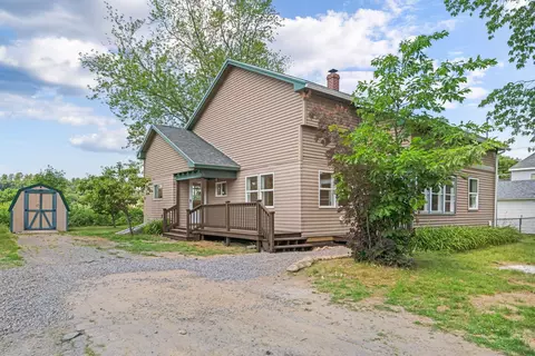Exterior - 722 N Main St, Brewer, ME 04412 photo 2 of 8