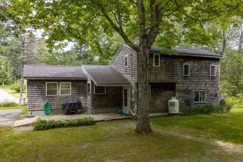 332 West St, Rockport, ME 04856