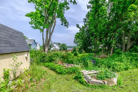 Exterior - 379 Middle St, Bath, ME 04530 photo 5 of 6