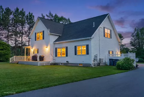 Exterior - 517 Blackstream Rd, Hermon, ME 04401 photo 8 of 10